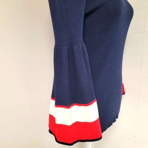 Tommy Hilfiger sweater. - Picture 4 of 8